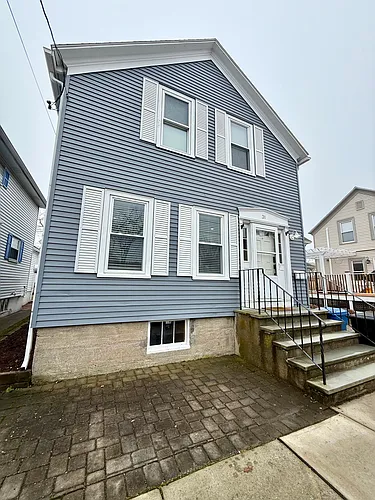 31 Slocum St Photo 1