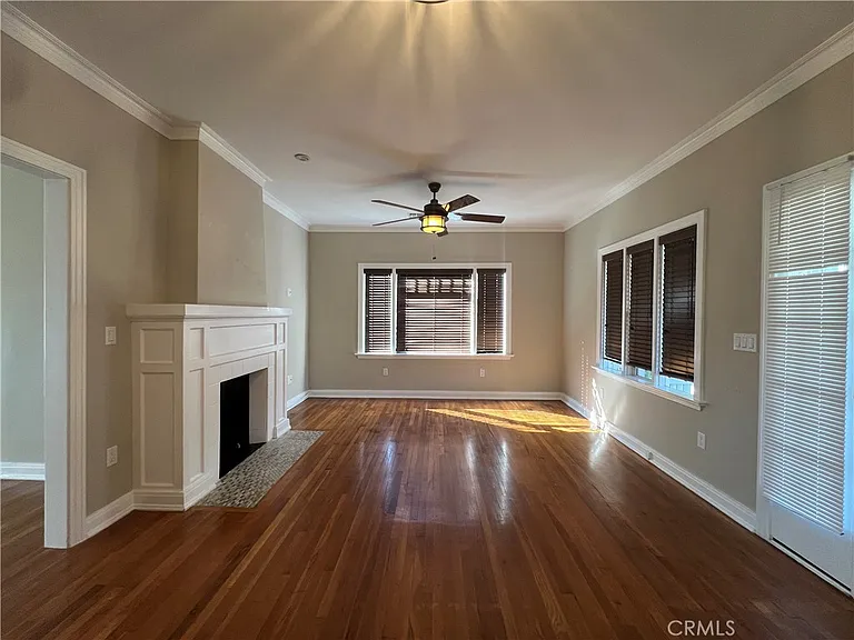 128 N Ivy Ave — Photo 3