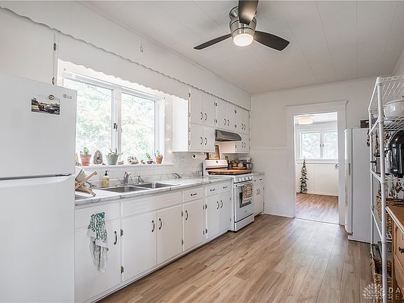 5th image of 14 Williams St