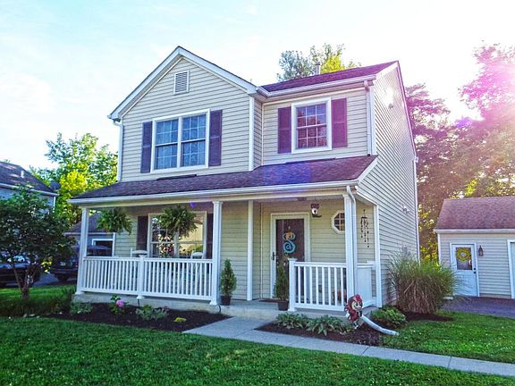 3rd image of 1124 Lake Forest Dr