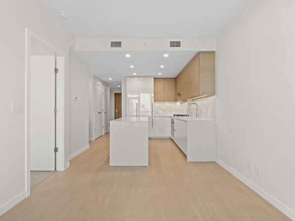 2 bedroom rental in Burnaby — photo 10
