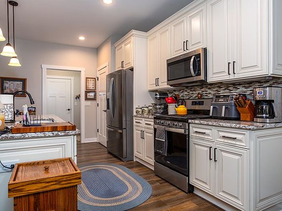 5th image of 3904 Tanglewood Pl