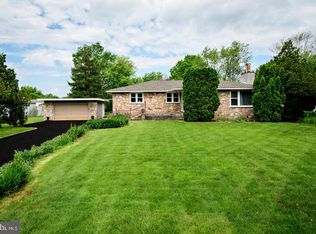 406 E Paletown Rd, Quakertown, PA 18951
