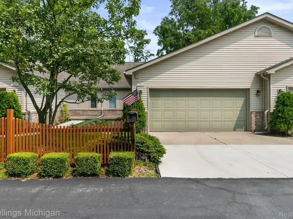 19095 Otto Ct, New Boston, MI 48164