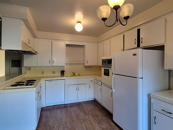 5th image of 11423 Ohio Ave #6