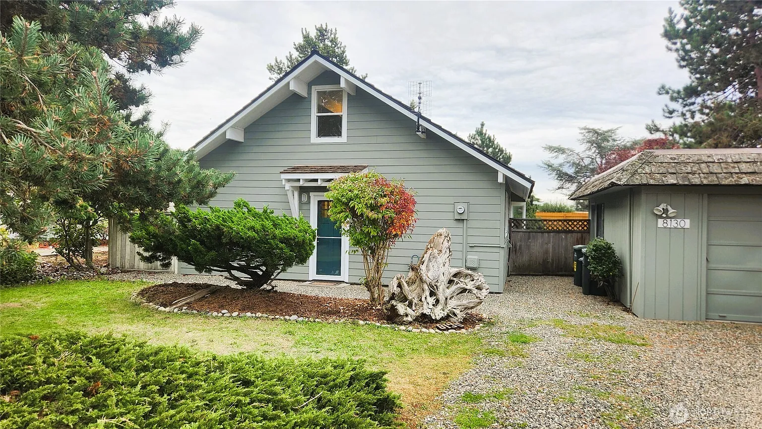 8130 Cowichan Road photo 1