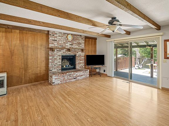 4th image of 3591 Cambridge Rd