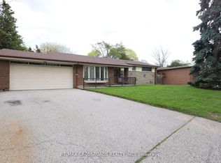 83 Pegasus Trl, Toronto, ON M1G 3N8