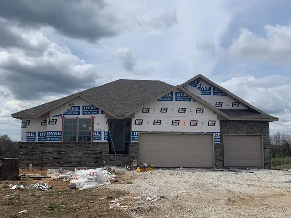 519 N Stella Court, Willard, MO 65781