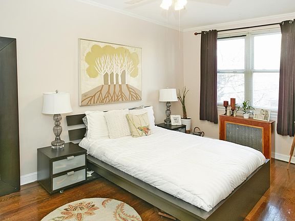 5th image of 3052 49th St