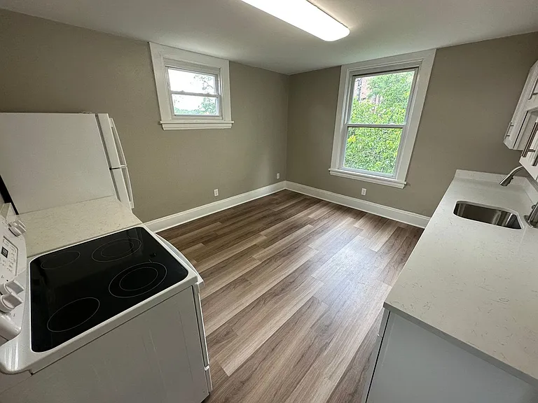 333 Morewood Avenue — Photo 5