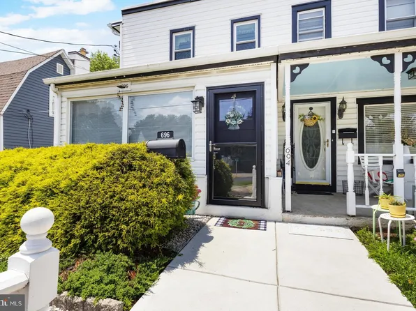 696 Bellevue Ave, Penndel, PA 19047