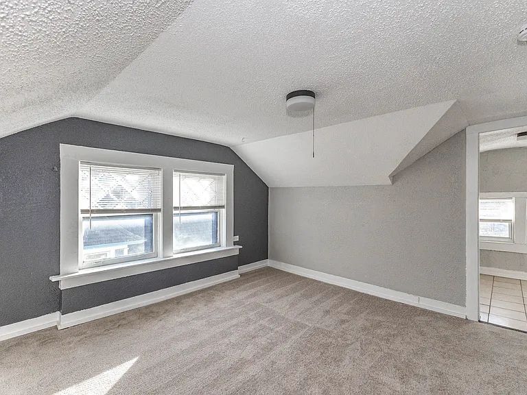 3901 Central St — Photo 46