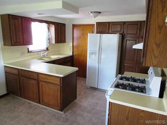 4th image of 59 Delmar Ave