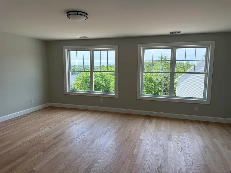 8 Madison Ln — Photo 17