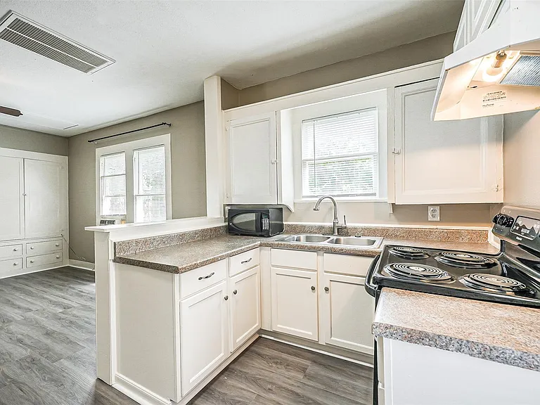 216 Redan St #5 — Photo 14