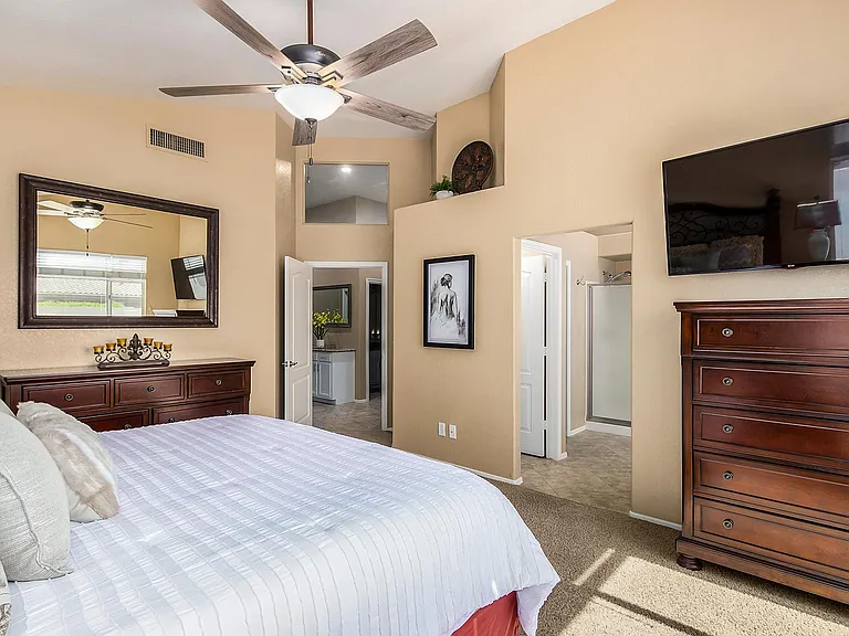 7269 W Robin Ln — Photo 11