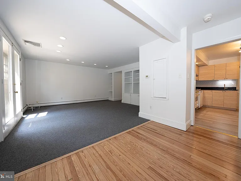 504 Harriton Rd — Photo 17