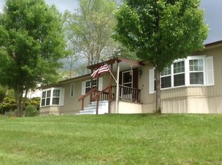 299 Rolling Acres Trl, Franklin, NC 28734