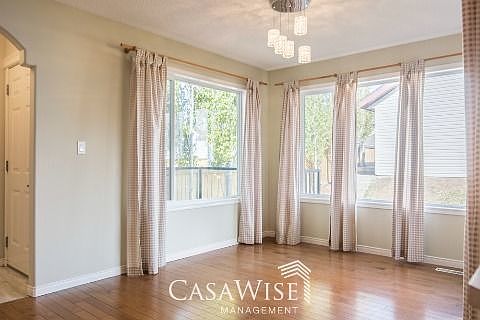 5th image of 1836 Tufford Way NW