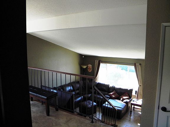 2nd image of 184 Mitchell Ct