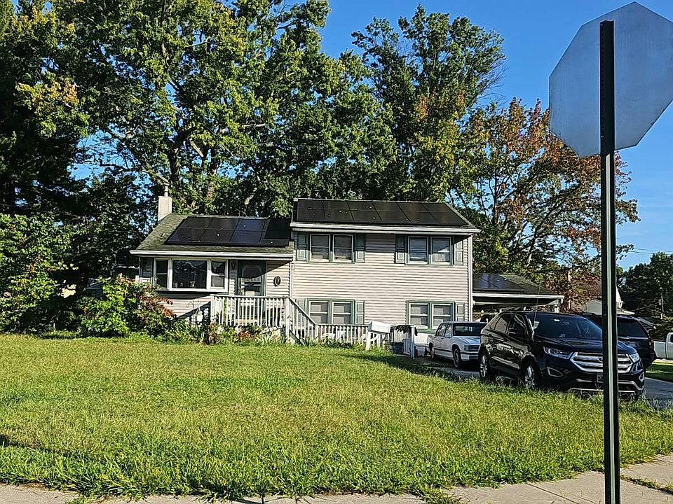 1st image of 9 Lambert Ave