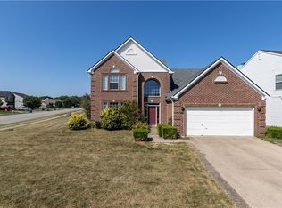2384 Willowview Dr, Indianapolis, IN 46239