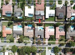 5024 Hayes St, Hollywood, FL 33021