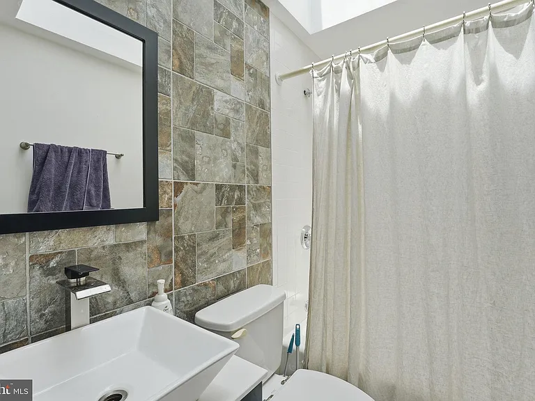 1476 Waggaman Cir — Photo 13
