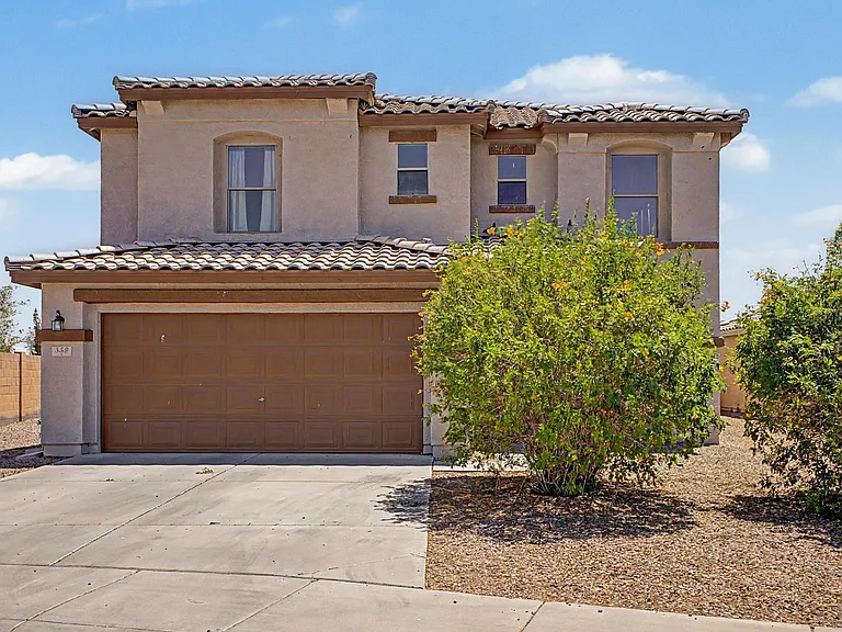 559 W Viola St — Photo 2