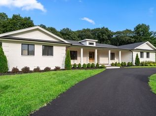 142 Buckskin Dr, Wayland, MA 01778