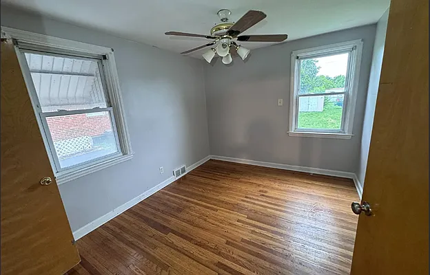 309 S Oak Ave — Photo 11