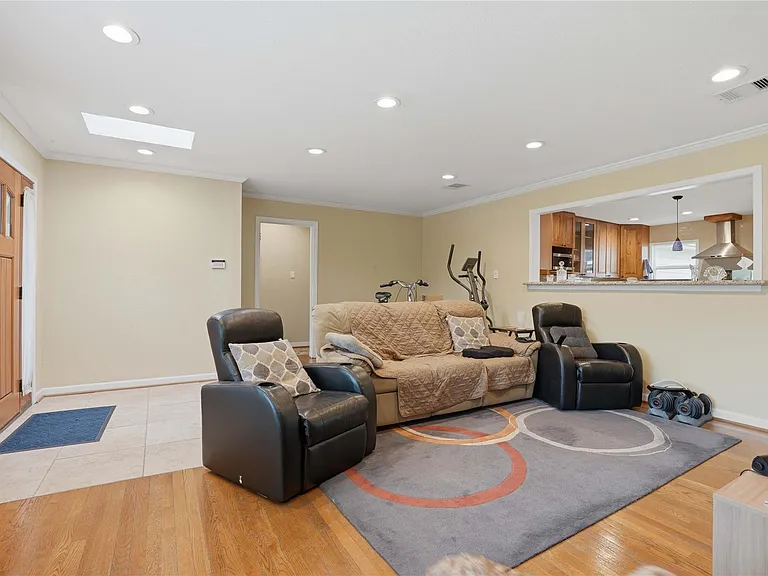 9629 Maribelle Way — Photo 6