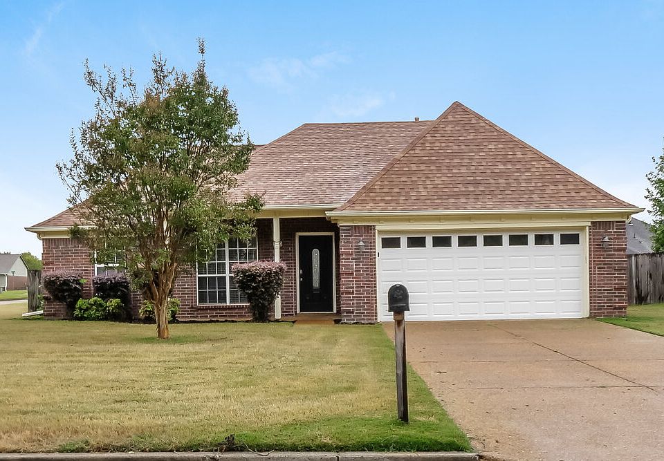 1st image of 130 Village Dr