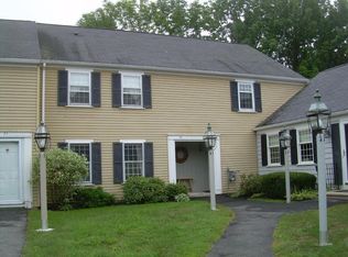 70 Colonial Vlg #70, Falmouth, ME 04105