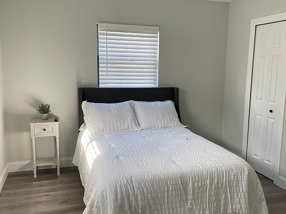 5th image of 802 Gregory Ln