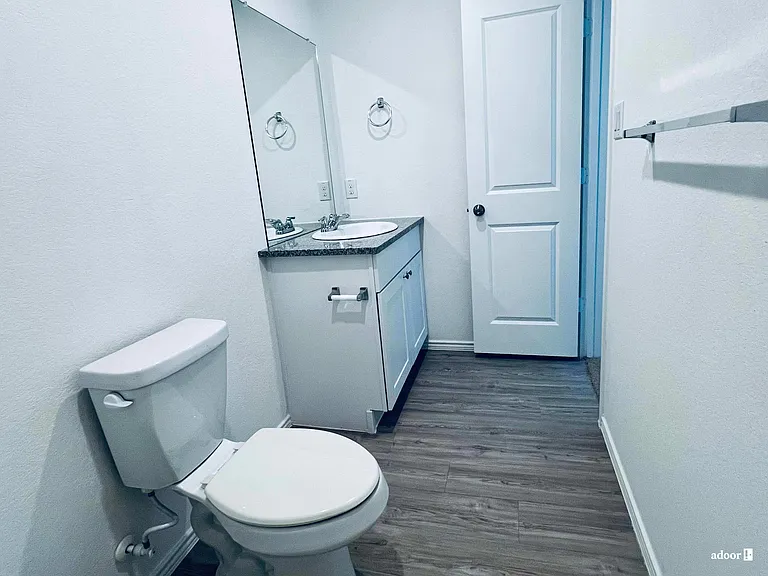 1008 Dignity Way — Photo 10