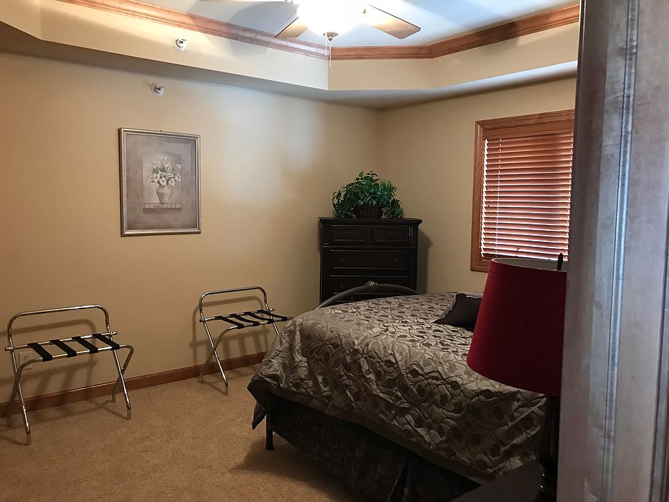 1st image of 311 E. Park Ave #202