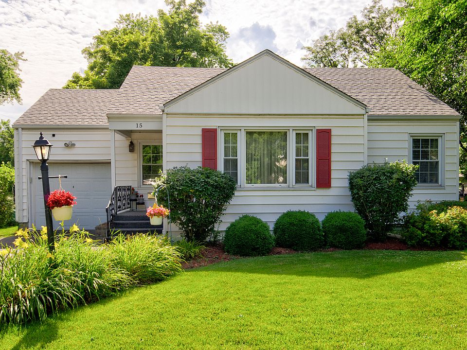 1st image of 15 Park Dr