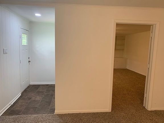 4th image of 8775 Phelan Blvd