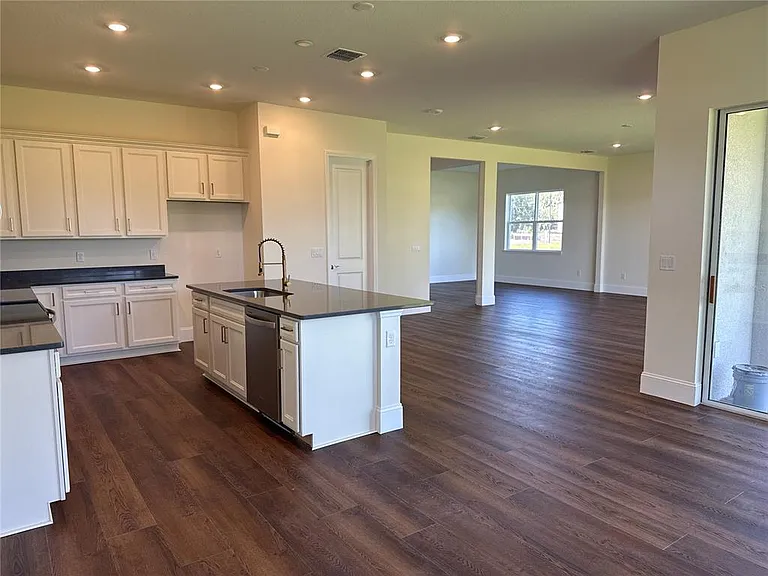 16645 Lone Oak Cir — Photo 12