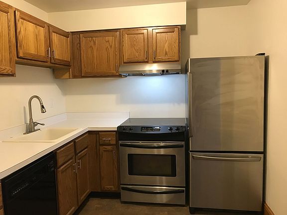 2nd image of 5-21 E Lincoln St #5