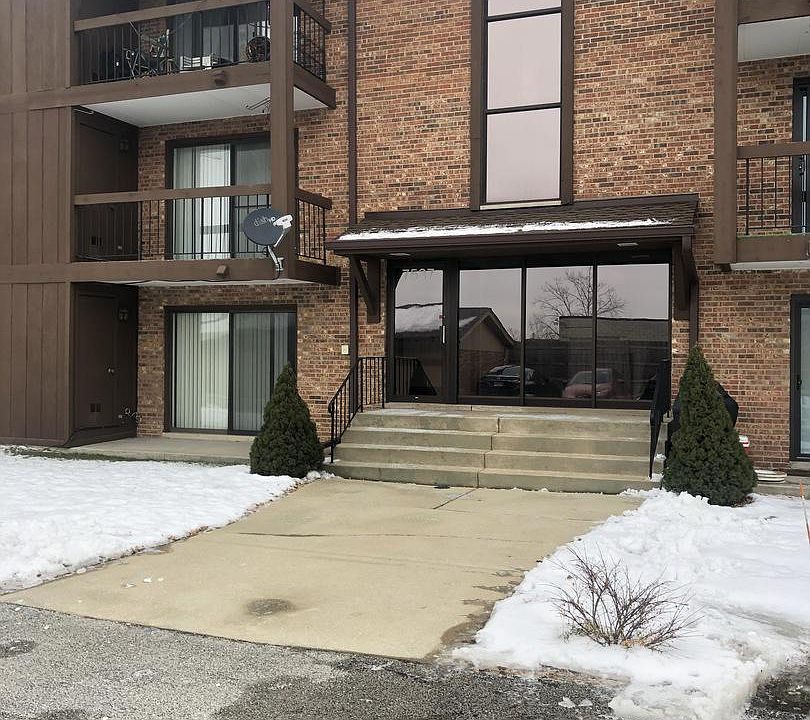 1st image of 7537 175th St APT 524
