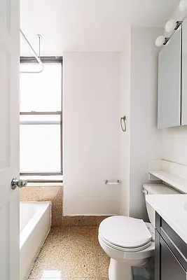 Rented by Sky Management | media 28