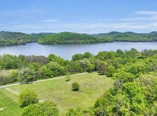 560 Sullivan Bend Rd, Elmwood, TN 38560