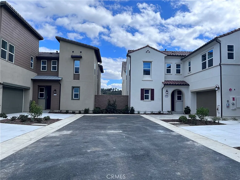 4041 Pomelo Dr