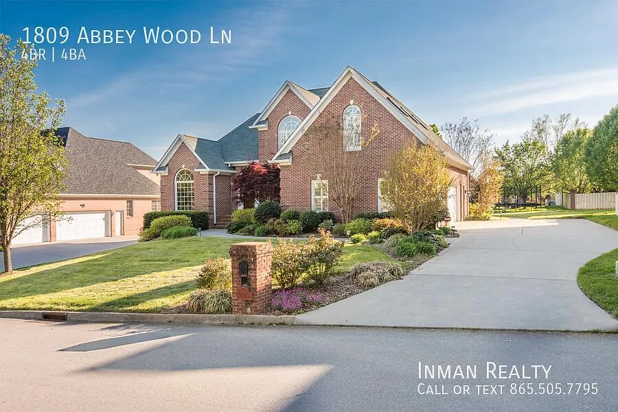 4 bed, 3.5 bath, 3448 sqft, $4,200 — Photo 2