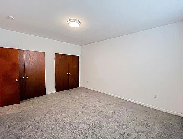 23 Oakwood Ave — Photo 6