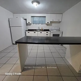 61 Grandview Ave #BASEMENT — Photo 3