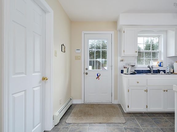 5th image of 1405 Brickyard Rd